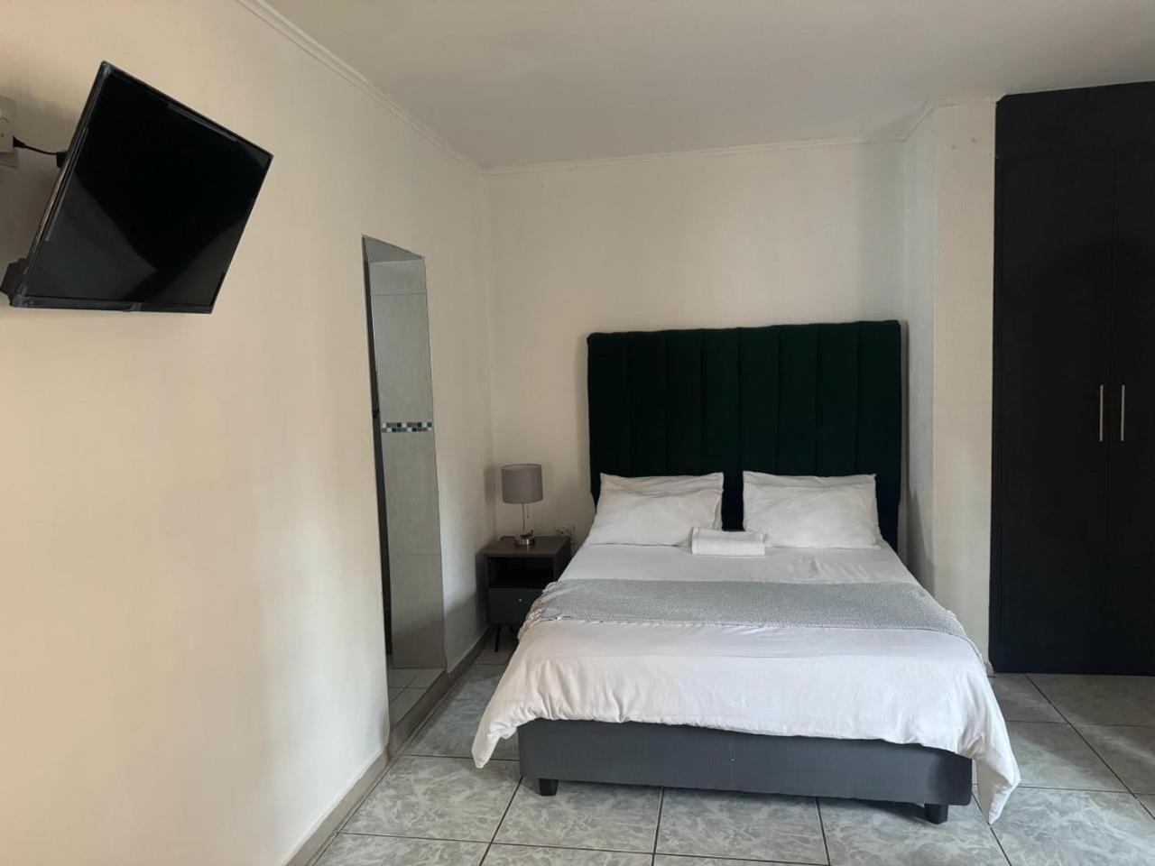 Erima Lodge Johannesburg Esterno foto