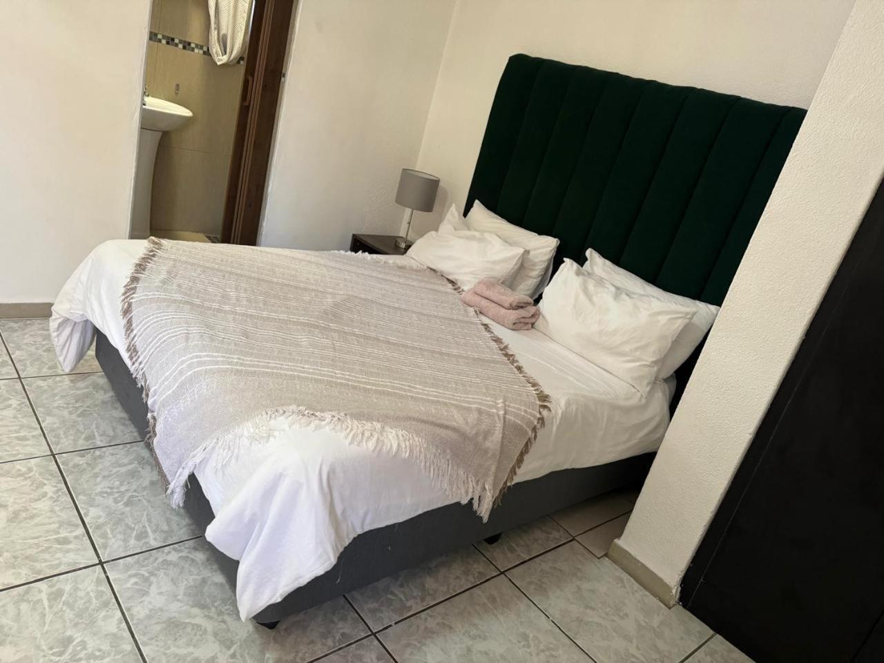 Erima Lodge Johannesburg Esterno foto