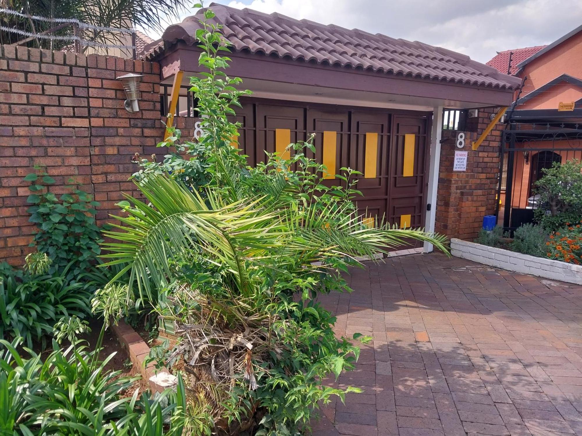 Erima Lodge Johannesburg Esterno foto